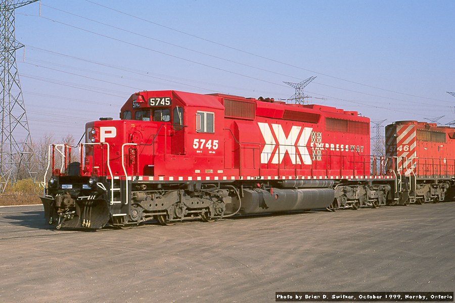 cp5745_99s46-25.jpg (137066 bytes)